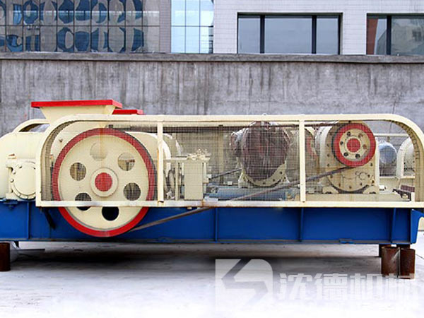 四輥破碎機