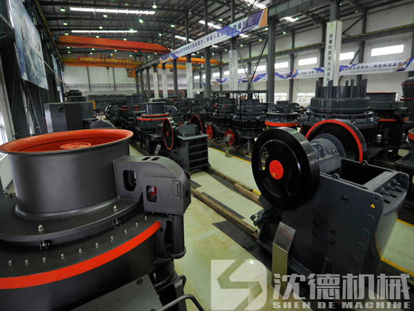 河南沈德pex顎式破碎機車間展示
