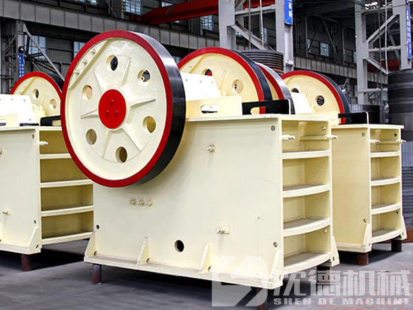 深腔顎式破碎機圖片展示