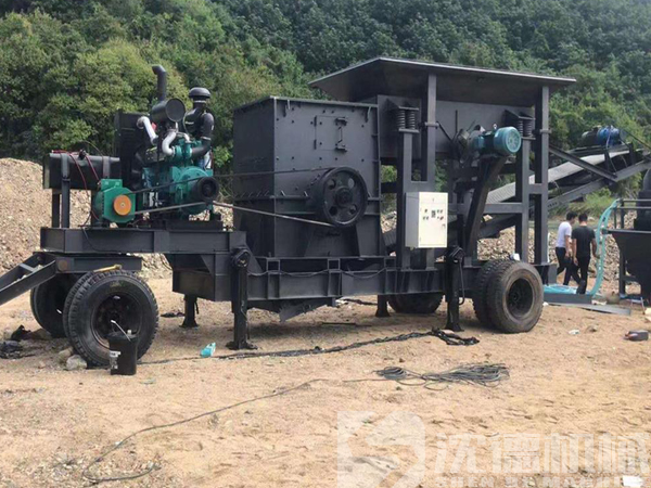 遠中移動破碎機