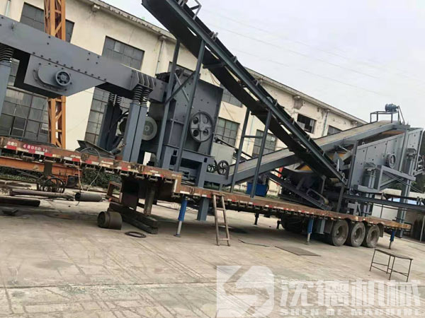 建筑垃圾移動破碎機